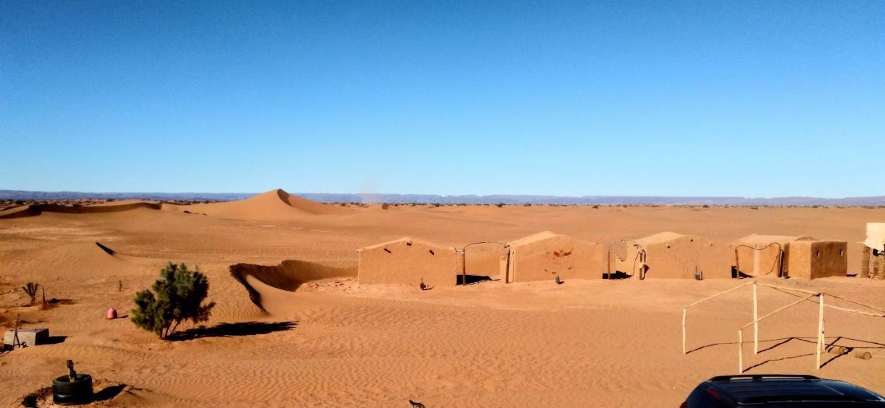 Hotel Berber Camp & Desert Tours à M'Hamid El Ghizlane Extérieur photo