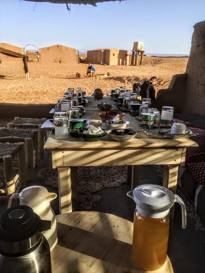 Hotel Berber Camp & Desert Tours à M'Hamid El Ghizlane Extérieur photo